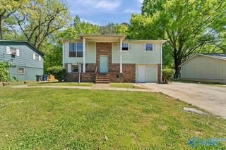 3238 Uvalde Lane NW, Huntsville, AL 35810