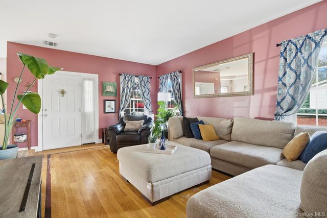 28 Hewitt Street, Garnerville, NY 10923