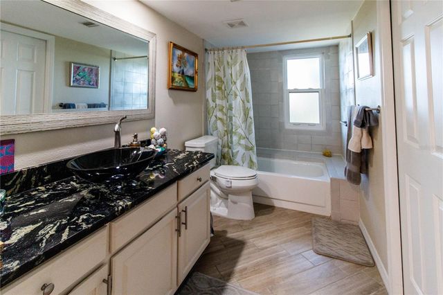 504 S FLORIDA AVENUE 221, Tarpon Springs, FL 34689