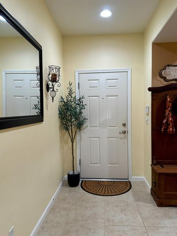 843 Bellis, Dinuba, CA 93618