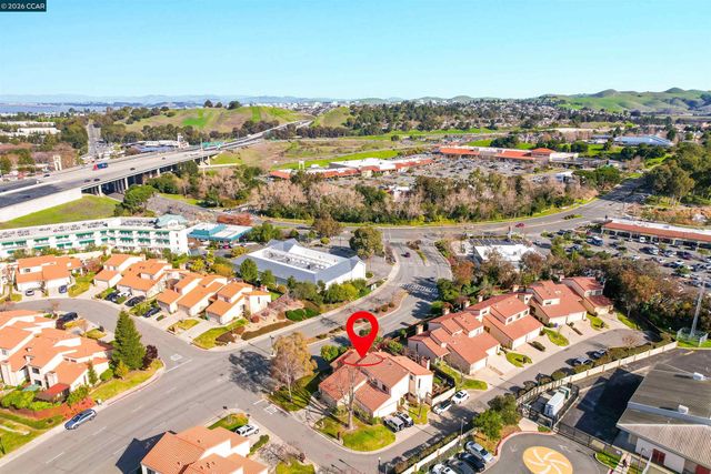 1 Sapphire Ct, Hercules, CA 94547