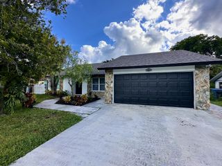 127 Cordoba Circle, Royal Palm Beach, FL 33411