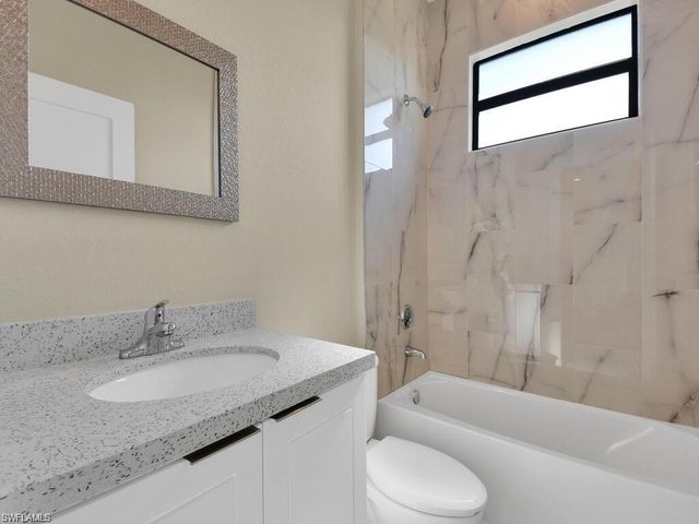 800 NW 3rd AVE, Cape Coral, FL 33993