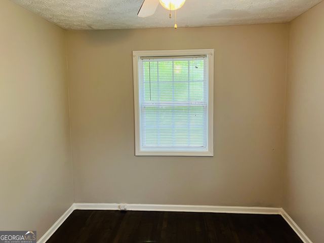 217 W Central Avenue B, Griffin, GA 30223