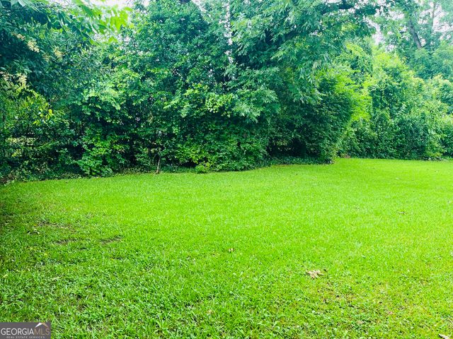 217 W Central Avenue B, Griffin, GA 30223