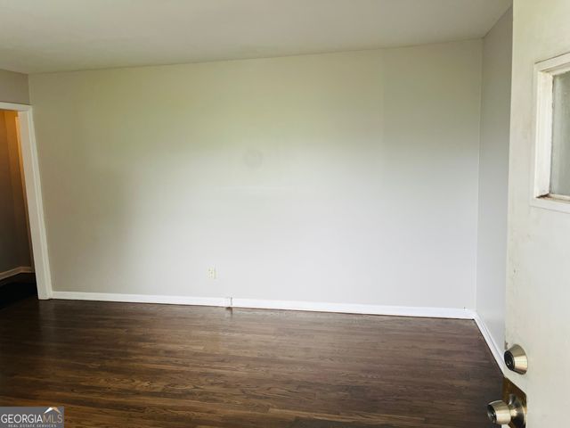 217 W Central Avenue B, Griffin, GA 30223