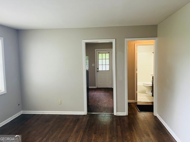 217 W Central Avenue B, Griffin, GA 30223