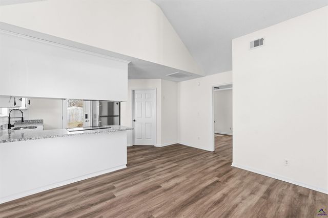 404 Wynfield Ln, Bonaire, GA 31005