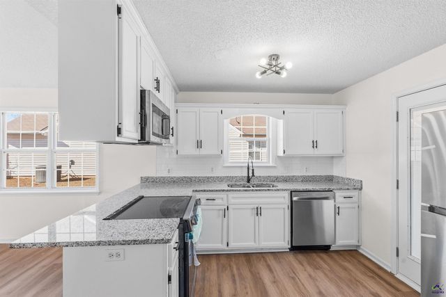 404 Wynfield Ln, Bonaire, GA 31005