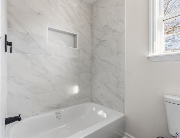 404 Wynfield Ln, Bonaire, GA 31005