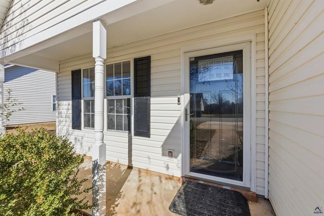 404 Wynfield Ln, Bonaire, GA 31005