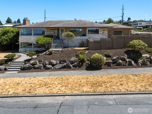 9304 23rd Avenue NW, Seattle, WA 98117