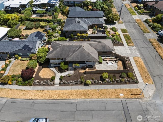 9304 23rd Avenue NW, Seattle, WA 98117