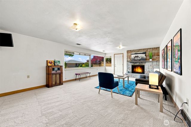 9304 23rd Avenue NW, Seattle, WA 98117