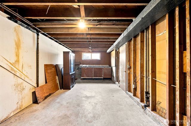 9304 23rd Avenue NW, Seattle, WA 98117