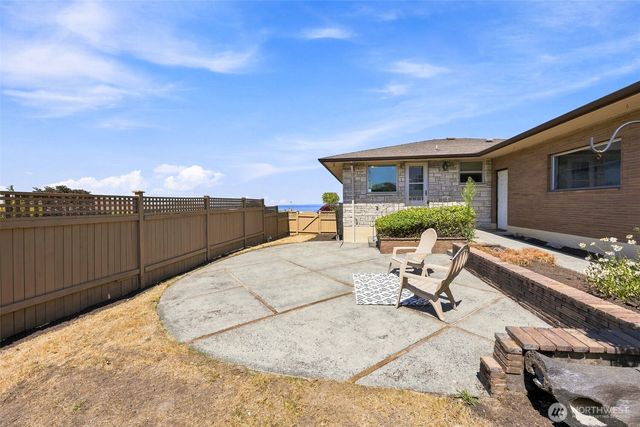 9304 23rd Avenue NW, Seattle, WA 98117