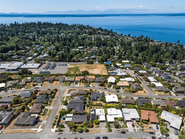 9304 23rd Avenue NW, Seattle, WA 98117