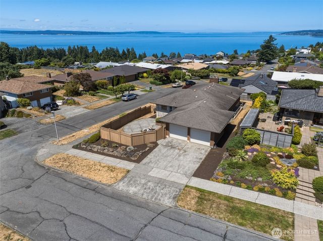 9304 23rd Avenue NW, Seattle, WA 98117