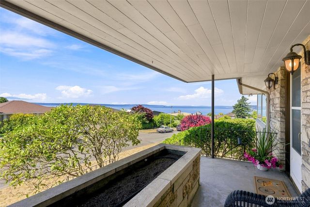 9304 23rd Avenue NW, Seattle, WA 98117