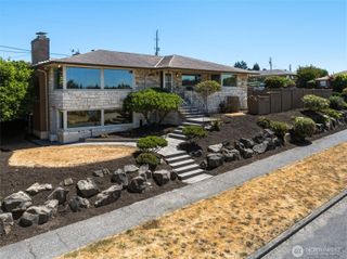 9304 23rd Avenue NW, Seattle, WA 98117