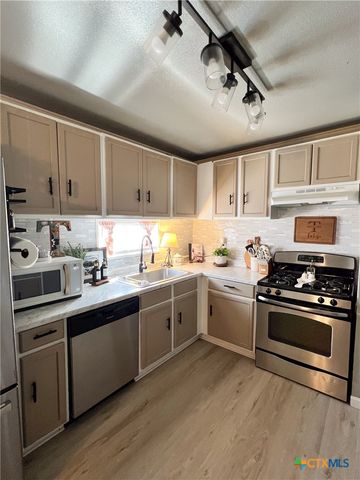 709 S 13th Street, Copperas Cove, TX 76522