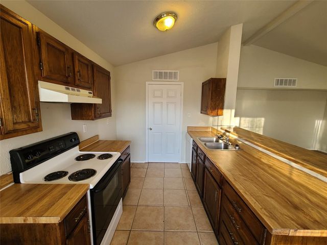 2423 Limestone Drive, Arlington, TX 76014