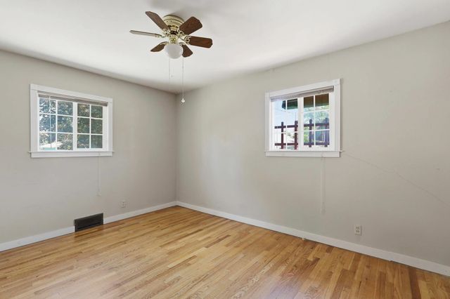 1424 E EMPIRE Ave, Spokane, WA 99207