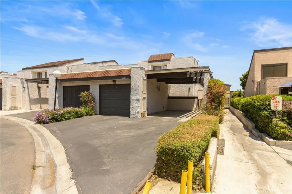 1693 S Heritage Circle, Anaheim, CA 92804