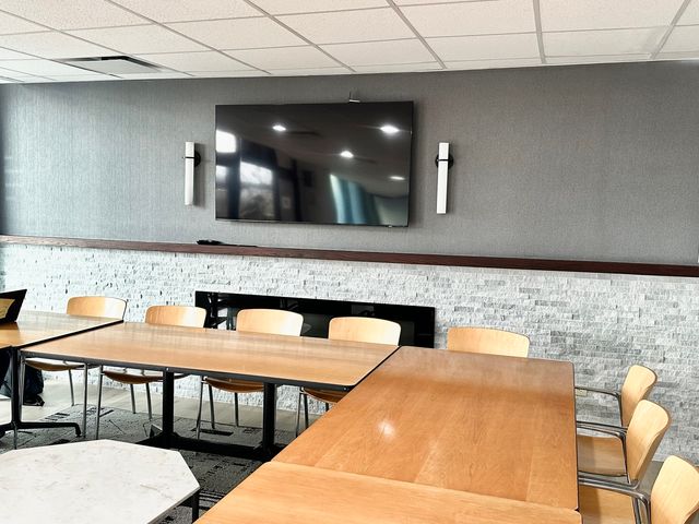 2020 N Lincoln Park West Avenue 18B, Chicago, IL 60614