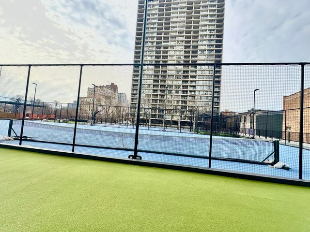 2020 N Lincoln Park West Avenue 18B, Chicago, IL 60614