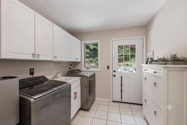 6430 Breckenridge Drive, Kalamazoo, MI 49009