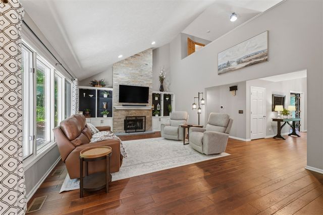 6430 Breckenridge Drive, Kalamazoo, MI 49009
