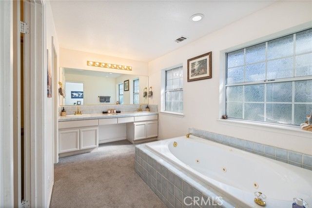 39301 Moonray Lane, Oakhurst, CA 93644