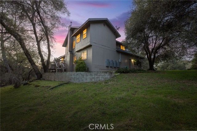 39301 Moonray Lane, Oakhurst, CA 93644