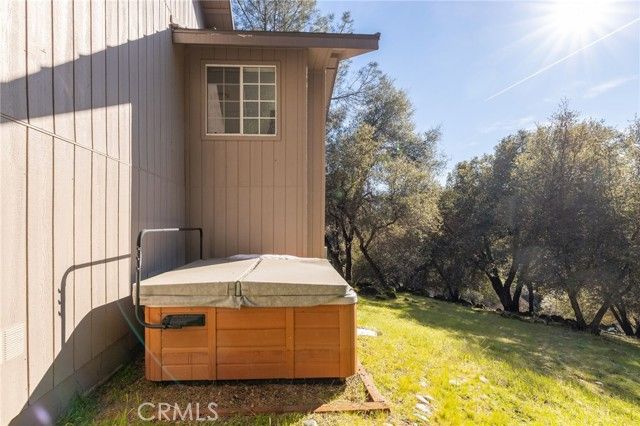 39301 Moonray Lane, Oakhurst, CA 93644