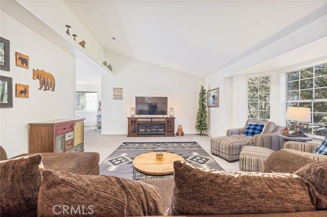 39301 Moonray Lane, Oakhurst, CA 93644