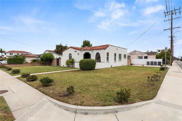 15032 S Mariposa Avenue, Gardena, CA 90247