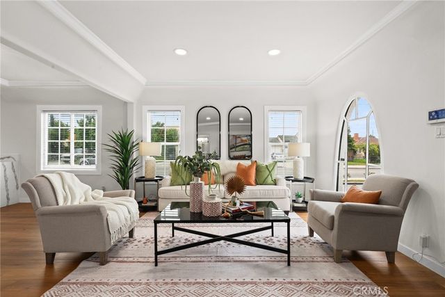 15032 S Mariposa Avenue, Gardena, CA 90247