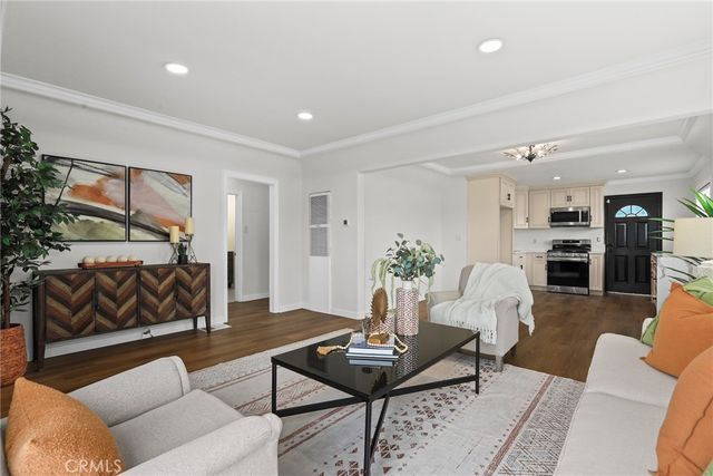 15032 S Mariposa Avenue, Gardena, CA 90247