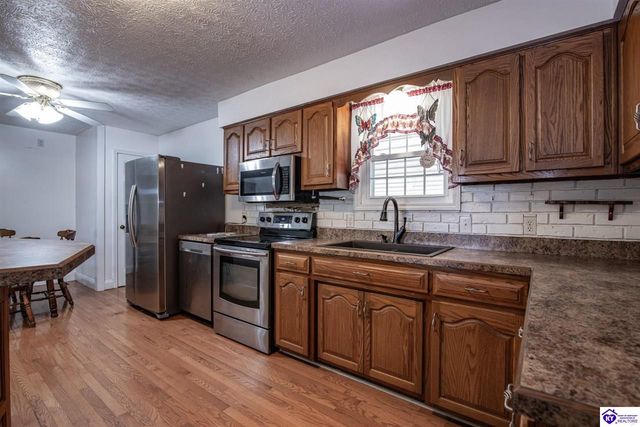1984 Mt Tabor Road, Buffalo, KY 42716