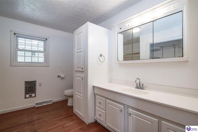 1984 Mt Tabor Road, Buffalo, KY 42716