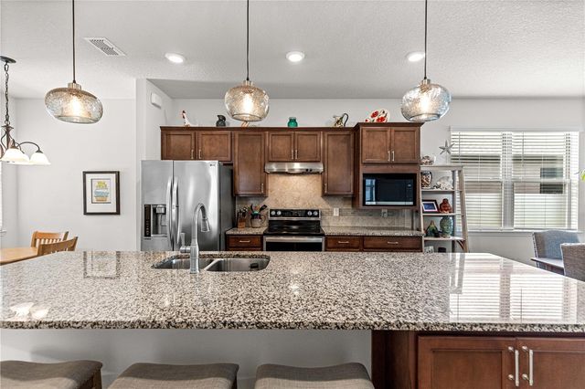 9725 SW 63RD LOOP, Ocala, FL 34481