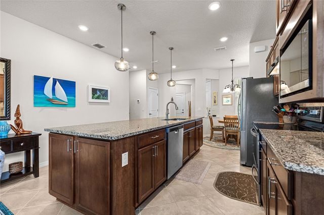 9725 SW 63RD LOOP, Ocala, FL 34481