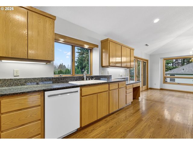 2277 Sw NANCY Pl, Gresham, OR 97080