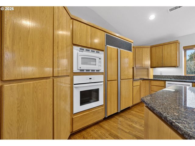 2277 Sw NANCY Pl, Gresham, OR 97080