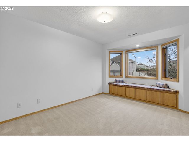 2277 Sw NANCY Pl, Gresham, OR 97080