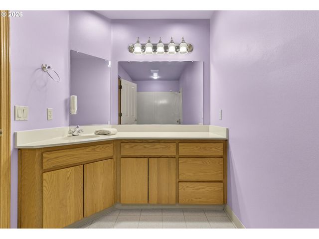 2277 Sw NANCY Pl, Gresham, OR 97080