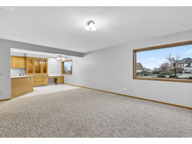 2277 Sw NANCY Pl, Gresham, OR 97080