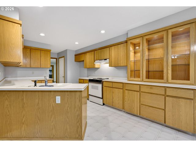 2277 Sw NANCY Pl, Gresham, OR 97080