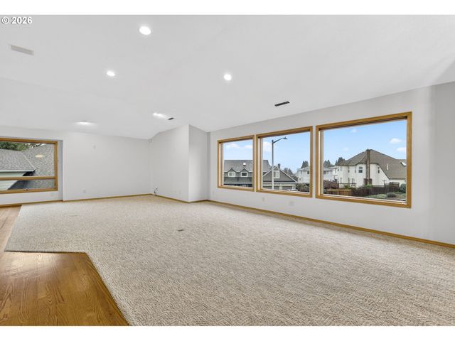 2277 Sw NANCY Pl, Gresham, OR 97080